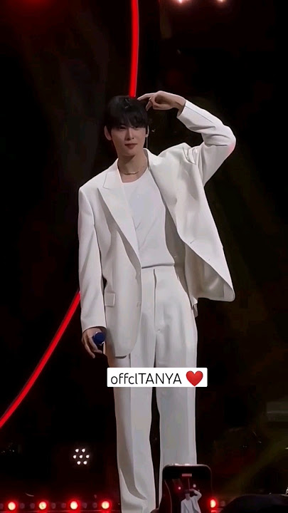 today Cha Eunwoo's first appearance in the music program 