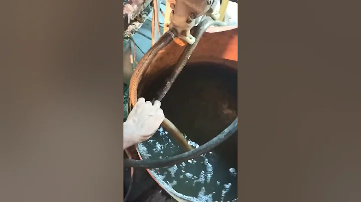 Fresh water generator chemical cleaning