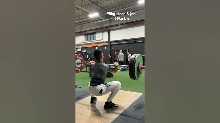 Working my way up #gym#weightlifting #fitness #cleanandjerk