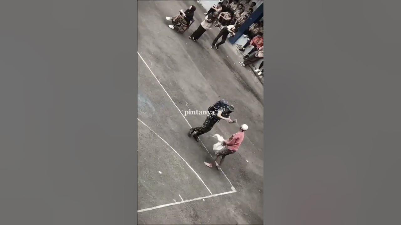 Pemulung Ini Sampai Tidak Percaya Kalau Anaknya Telah Menjadi Abdi Negara❤️#shorts #viral #trending Pemulung Ini Sampai Tidak Percaya Kalau Anaknya Telah Menjadi Abdi Negara❤️#shorts #viral #trending
