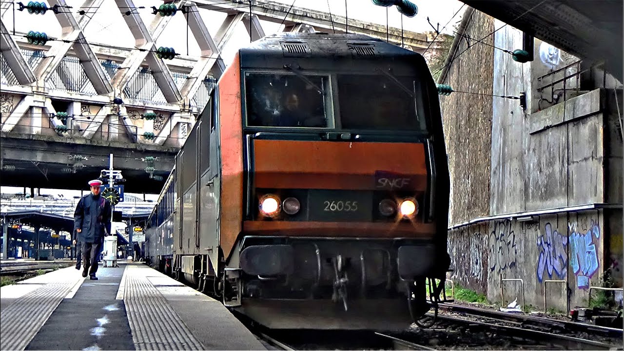 Le Train de Luxe VSOE en gare de-Paris Est - YouTube