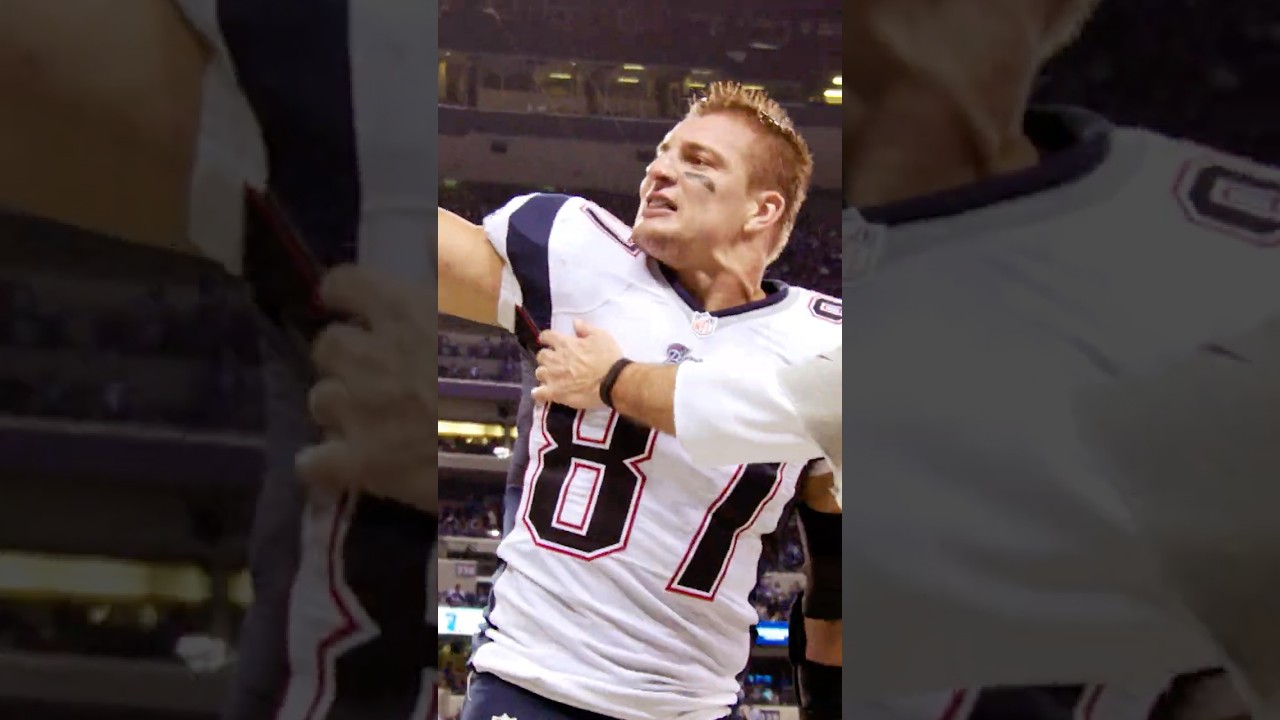 Rob Gronkowski will sign a one-day contract with the Patriots this Wednesday at 12:15 PM.