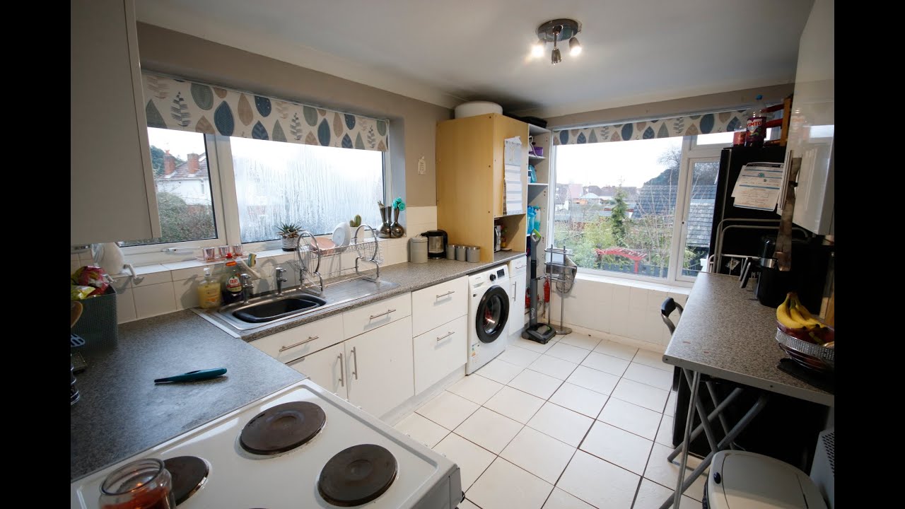 FOR SALE £220,000! Join us to tour this flat for sale in Poole, Dorset