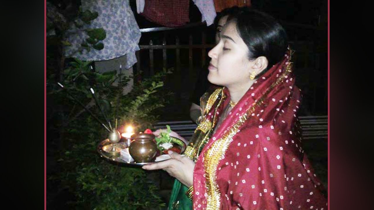 Karwa Chauth Pooja Vidhi Check out  Boldsky