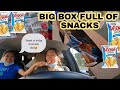 DUMPSTER DIVING | WE FOUND THIS BOX FULL OF SNACKS| SWERTE NANAMAN