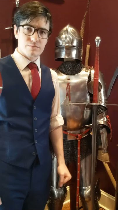 Is Full Plate Armor in a Zombie Apocalypse a good idea?
