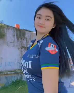 cewek cantik joget santuy // ledies vikres // persib bandung