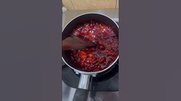 Thumbnail of Resep Minuman strawberry milk yang mudah dan simpel #stawberry #stroberi #minuman #minumankekinian