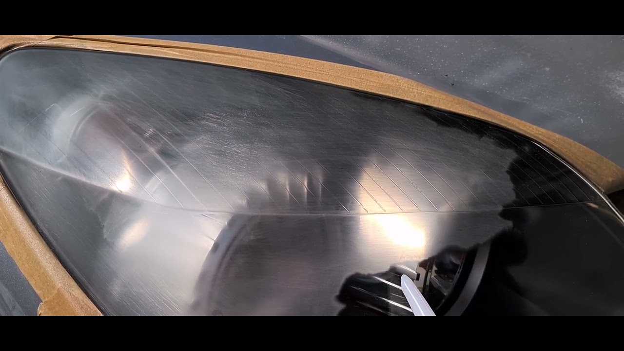 Car headlights polymerization effect/ Polymerisation von