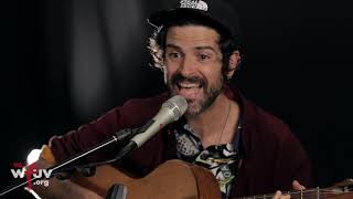 Devendra Banhart - &quot;Taking a Page&quot; (Live at WFUV)