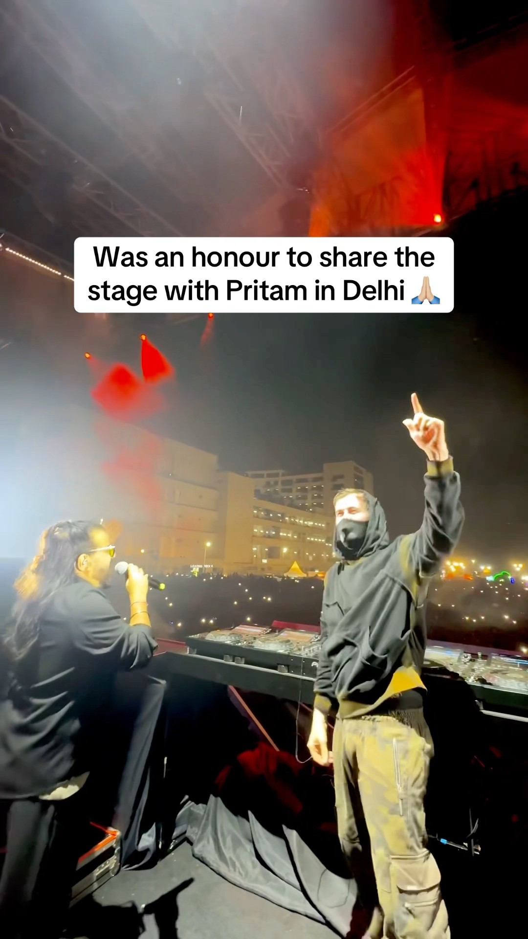 Shared the stage with Bollywood’s legendary producer ? #AlanWalker #India #Bollywood #Music