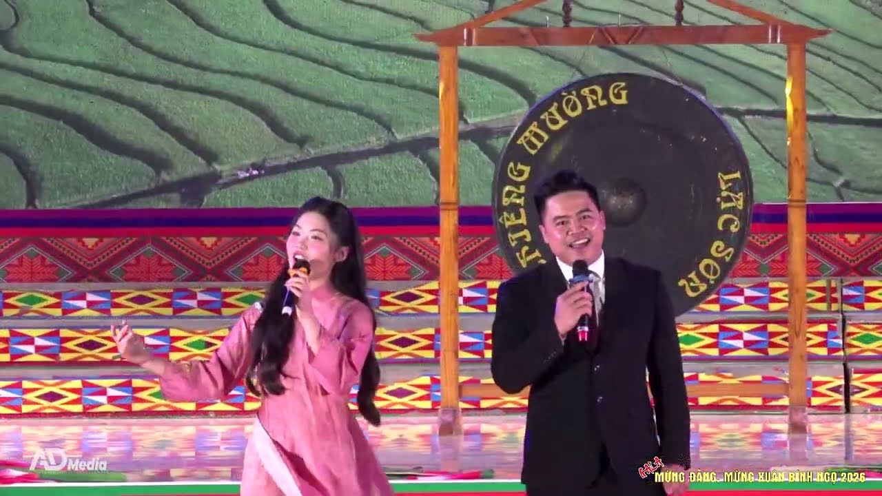 ĐƯỜNG BỐN MÙA XUÂN | BIỂU DIỄN: HOÀNG VIỆT & KHÁNH HUYỀN | ĐÊM GIAO THỪA 2026 XÃ LẠC SƠN, T. PHÚ THỌ
