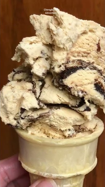 Tillamook coffee almond fudge ice cream review
