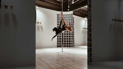 AYESHA to POISSON - Pole Dance combo