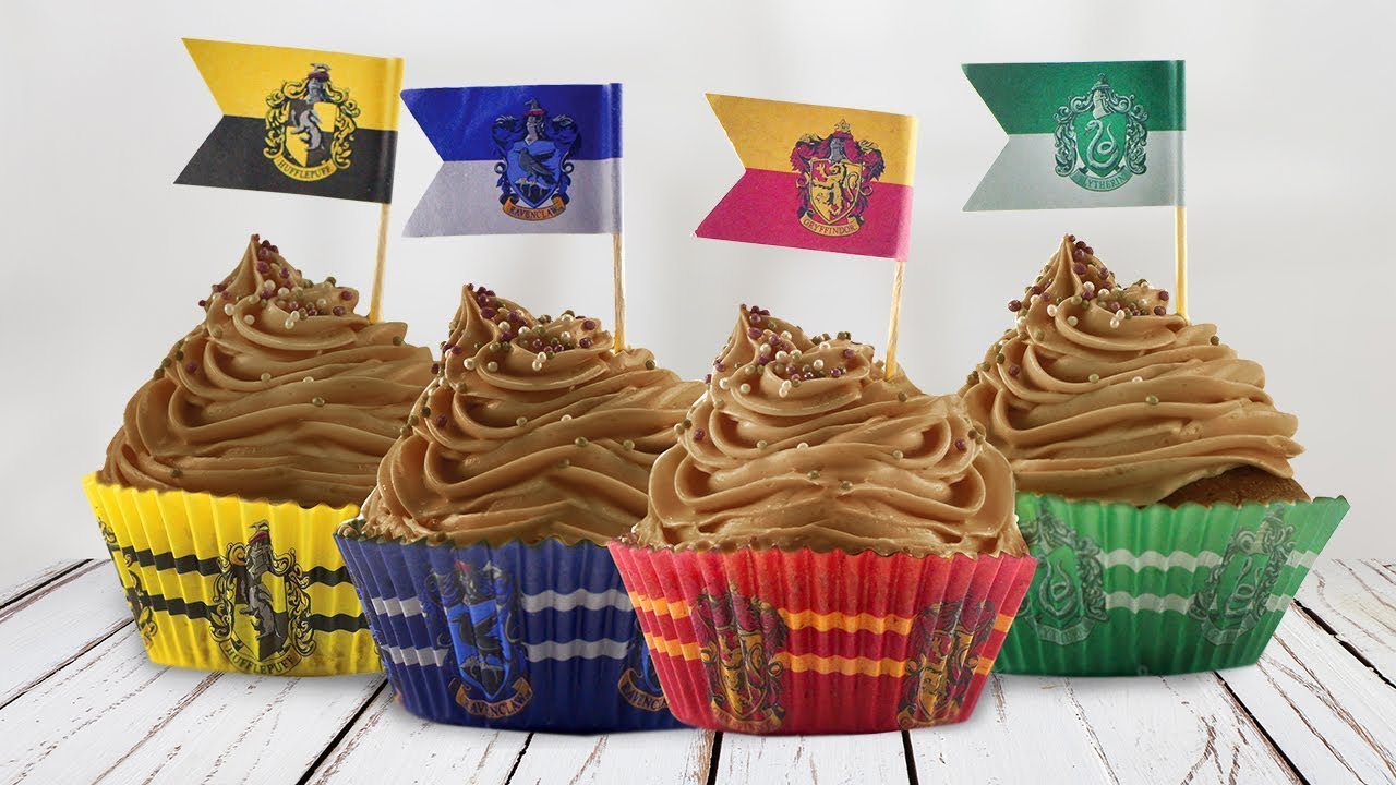 HARRY POTTER - Caissettes à muffins/ cupcakes + drapeaux (Set de