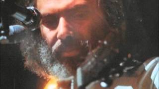 Video thumbnail of "Georges Moustaki - Les Marchands"