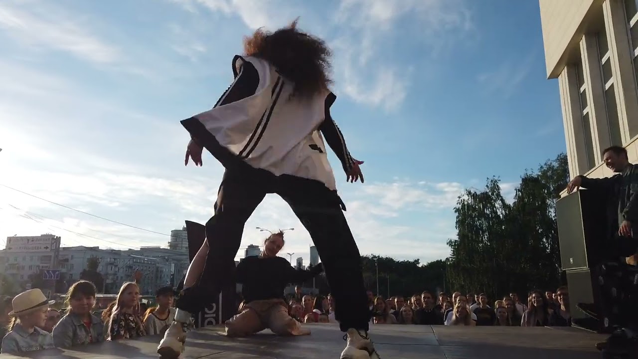 Hip hop freestyle VS dancehall freestyle (All styles dance battle)