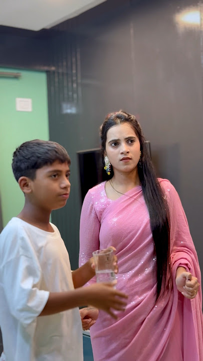 Gulaabi Saree😍😅 | Ms Komal | Deepesh Zo| #ytshorts #shorts #viralvideo #trending #yt #funny #love