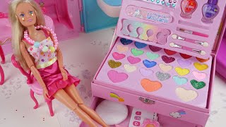 Barbie Doll Makeup Set And Hair and egg surprise for her child