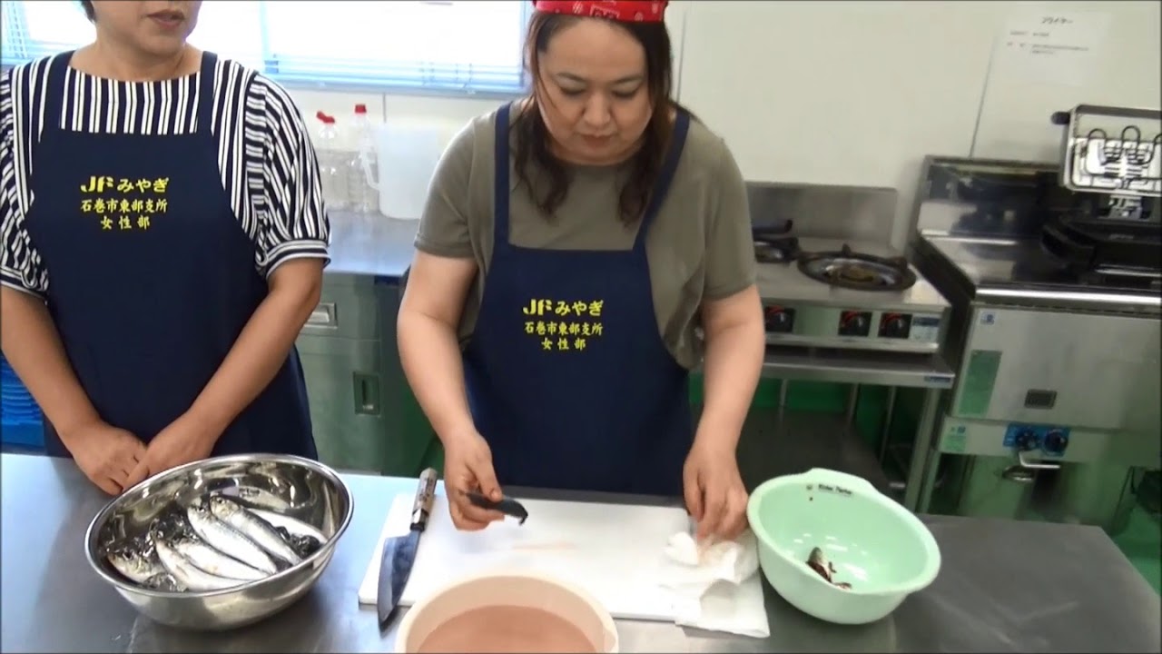 誰でも簡単 熟練の技 イワシの手開き Youtube
