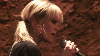 Fredrika Stahl - Never Can Say Goodbye (Cover) (16/17) - live@Café de la Danse, 15 décembre 2010