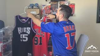 Mitchell and Ness Authentic vs Swingman NBA Jersey Comparison | Issues