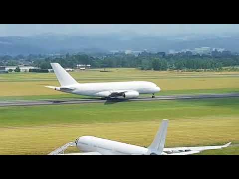 Landing 3rd A380 MSN008