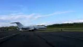 Bombardier Global Express taxi/depart KHFD Part I