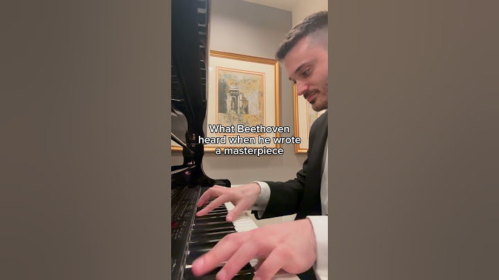 What Beethoven hears when playing piano 👂 #moonlightsonata #piano #pianojoke #pianomeme
