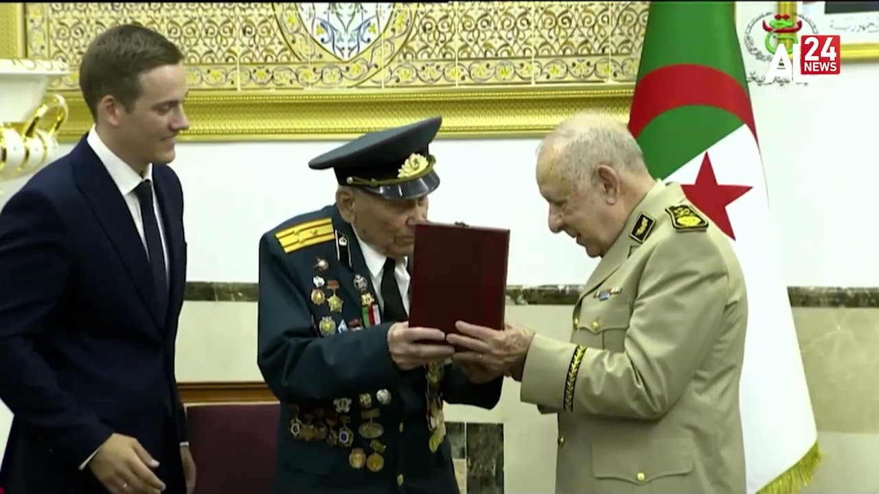 الجزائر | رئيس أركان الجيش يستقبل العقيد الروسي المتقاعد أندري بافيلينكو