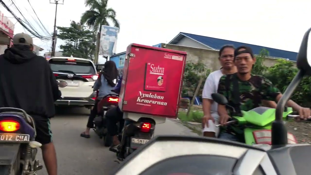 Suasana jalan ngabuburit sore dari Kunciran sampai Duta Bintaro | Tangerang