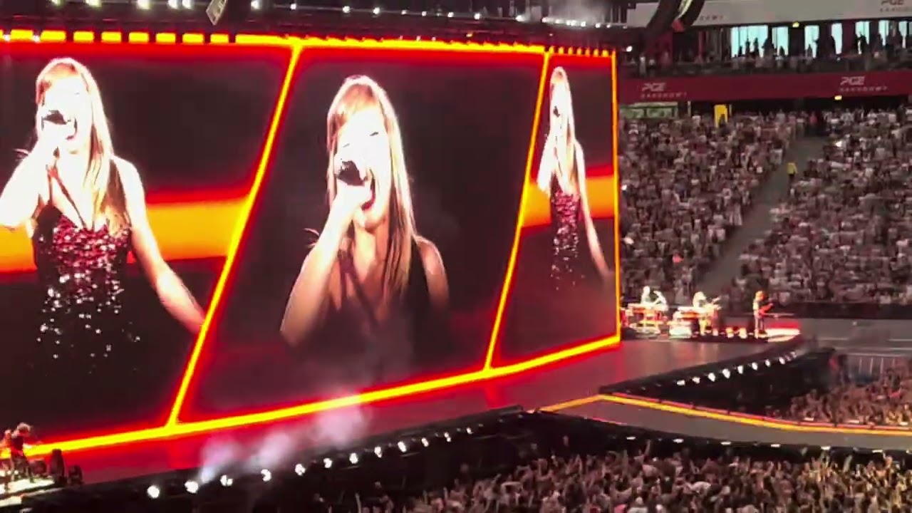 TAYLOR SWIFT - I KNEW YOU WERE TROUBLE - THE ERAS TOUR IN WARSAW N2 2.08.2024
