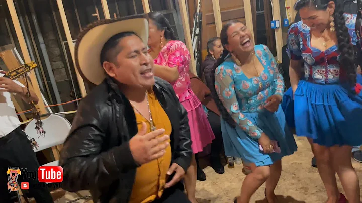 Cholita Maribel & Erika Maldonado Ft. Oscar Picafl...