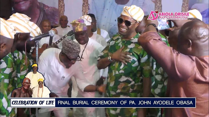 Hilarious Moment of K1 D Ultimate & Mustapha Sego Lagos NURTW Chairman on the dance stage.