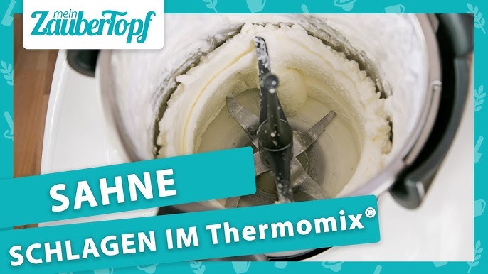 Thermomix Rühraufsatz richtig einsetzen und Master-Messer eklärt by  ThermiKitchen  Habt ihr schon einmal etwas vom Master-Messer gehört? 🧐  Hier hab ich ein kurzes Video für euch, in dem ich das Mixmesser