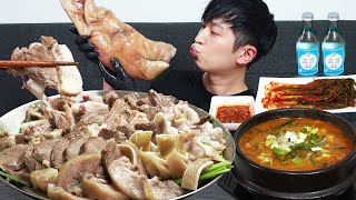 How This Man Eats Pig Head 🐷 MUKBANG REALSOUND ASMR EATINGSHOW