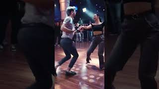 Solo Conmigo Romeo Santos | Daniel y Tom Bachata Dancing