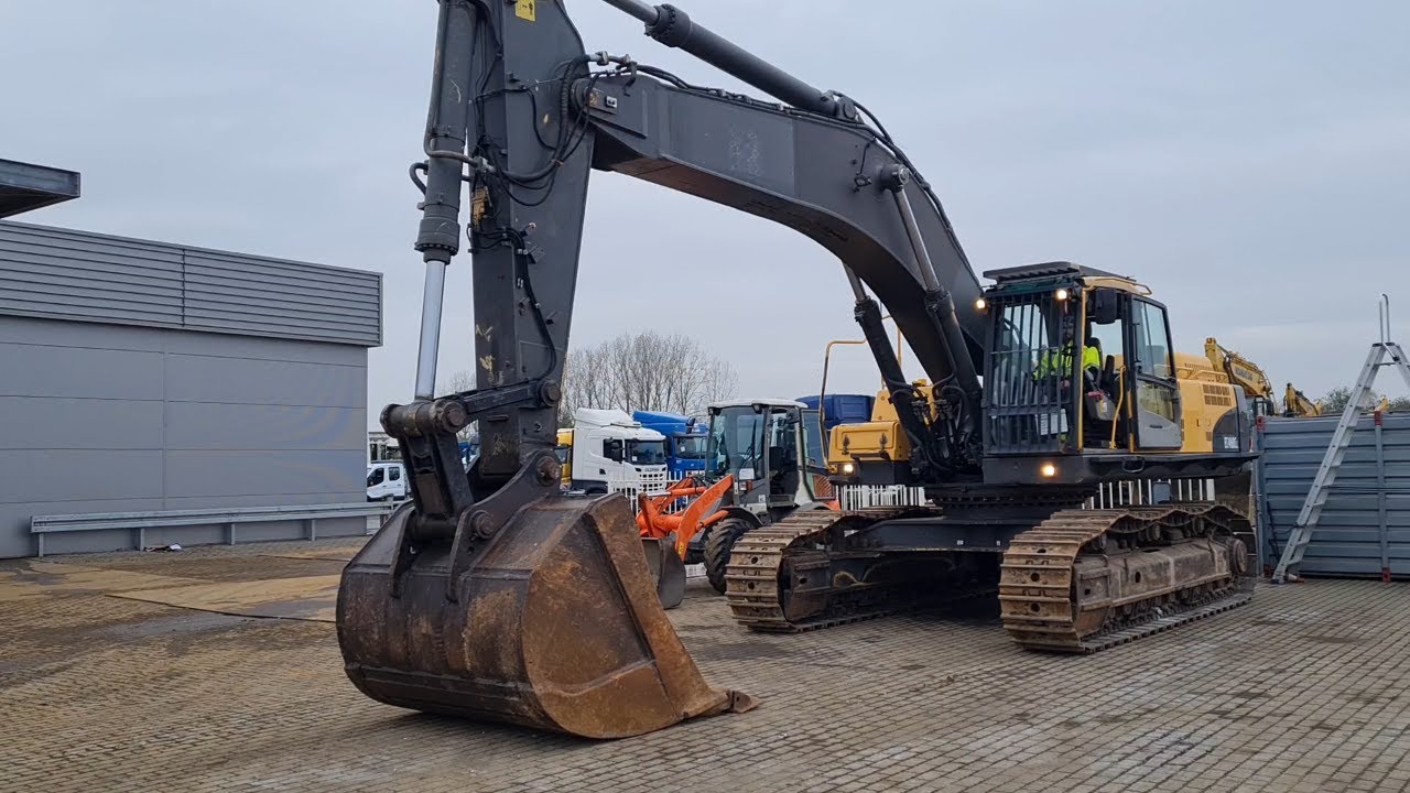 70154935 Volvo EC460CL