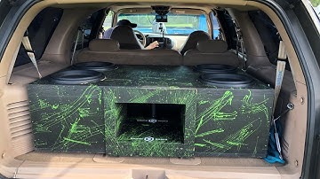IMPRESSIVE WALMART SUBS AND AMP BUILD IN THIS GETTING LOUD!
