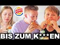 WER schafft MEHR BURGER in 10 MIN? 🍔🤮 mit Ash und Chrissi