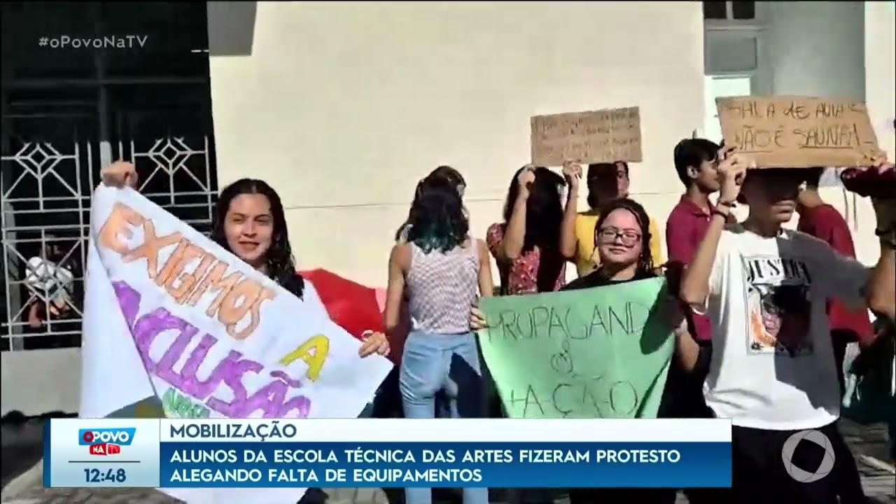 Alunos da Escola Técnica de Artes fizeram protesto alegando falta de equipamentos - O Povo na TV