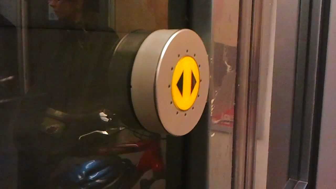 Mitfahrt im Siemens M1 (Praha Metro) auf der Linie C [Teil 1]