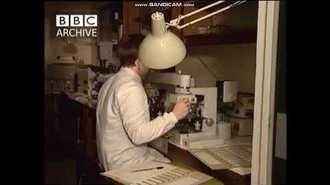 PIRA South Armagh Brigade destroy Forensic Science Lab with 3,000 lb Truck bomb 23 September 1992