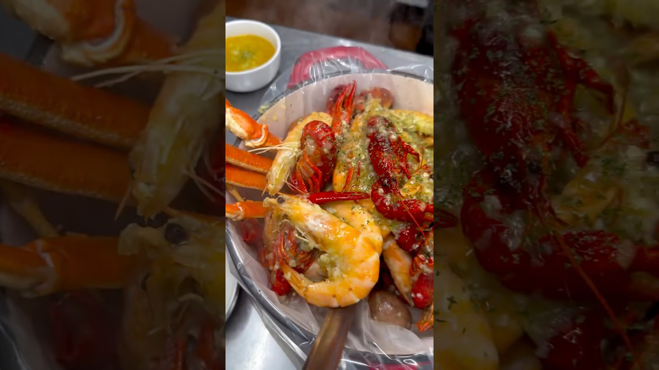 Garlic Butter  seafood boil 🤤 #garlicbutter #seafoodboil #canjunfood