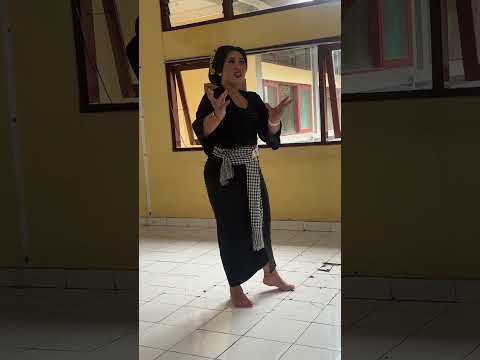 Wimbakara Mesatua Bali di Kabupaten Karangasem