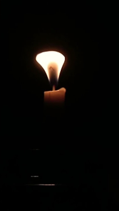 Lilin. Story WA mati lampu.