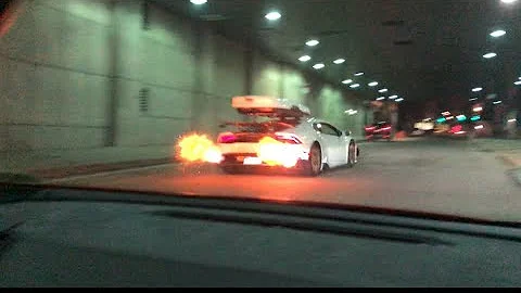 Twin turbo Huracan shootsflames, supra vs huracan