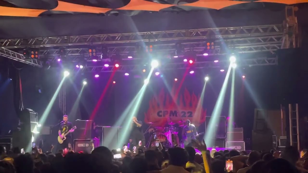 CPM 22 - Dias Atrás ao vivo no Stage Hall Mogi das Cruzes 