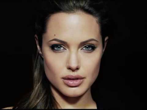 Morphing with 6 Female Actressse ! In order of appaerance : Angelina Jolie, Alyssa Milano, Rose McGowan, Adriana Lima, Keira Knightley and Scarlett Johansson.