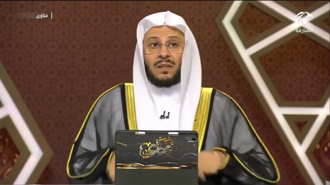 حكم تخصيص سورة تبارك لروح أمي وأبي؟ | الشيخ عزيز بن فرحان